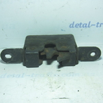 Замок капота