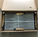 Радиатор (основной) 2.5-2.0dci (+АС)