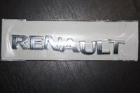 Надпись "RENAULT" 